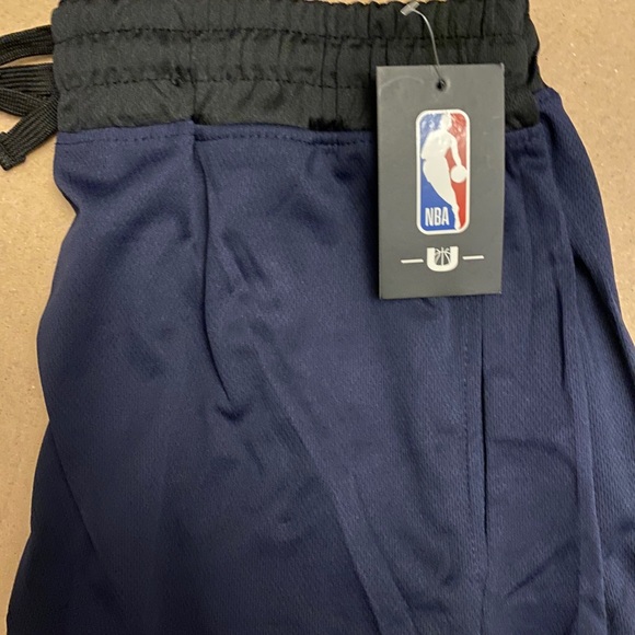 Mens New Orleans Pelicans Shorts NWT - Picture 3 of 5